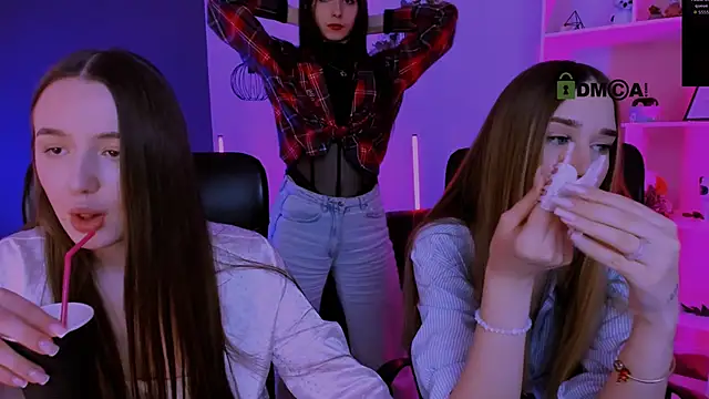 mila firee online show from 26, 3, 2026