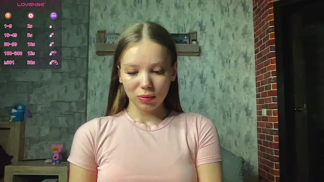 Snapshot of Cara_Sweet1 chatting on 8, 5, 2026 Cara Sweet1 online show from 8, 5, 2026