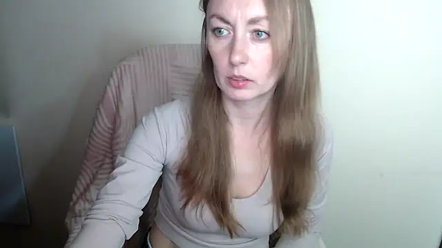 LiaSeass  online show from 8, 5, 2026