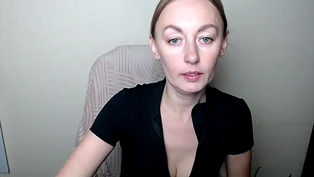 LiaSeass  online show from 18, 1, 2026