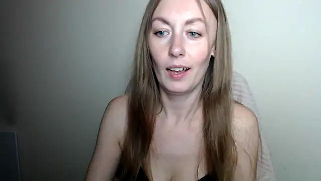 LiaSeass  online show from 25, 5, 2026