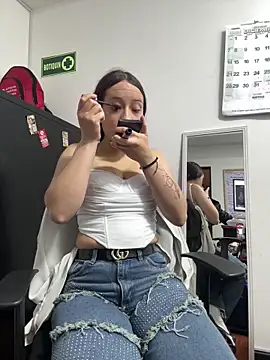 LUNA MAIA online show from 18, 12, 2025