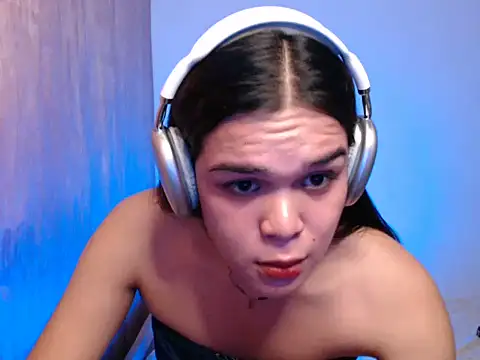 Snapshot of stripyapril chatting on 27, 6, 2026 stripyapril online show from 27, 6, 2026