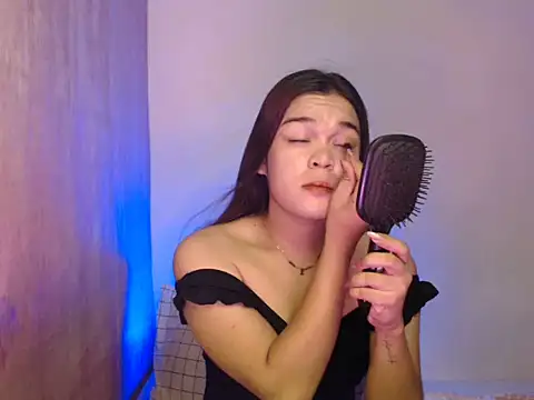 Snapshot of stripyapril chatting on 17, 6, 2026 stripyapril online show from 17, 6, 2026