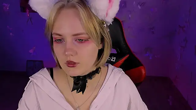 Snapshot of madeline_doll chatting on 14, 1, 2026 madeline doll online show from 14, 1, 2026