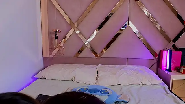 Stephanny Blush online show from 27, 3, 2026