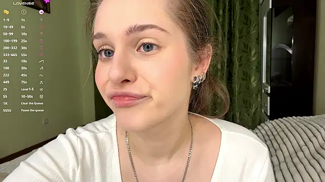 Snapshot of MiaBlanko chatting on 8, 1, 2026 MiaBlanko online show from 8, 1, 2026