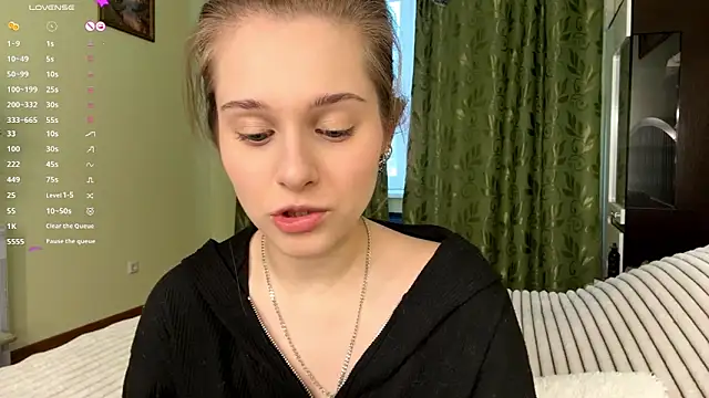 Snapshot of MiaBlanko chatting on 6, 1, 2026 MiaBlanko online show from 6, 1, 2026