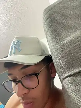 Snapshot of toritoga chatting on 12, 2, 2026 toritoga online show from 12, 2, 2026