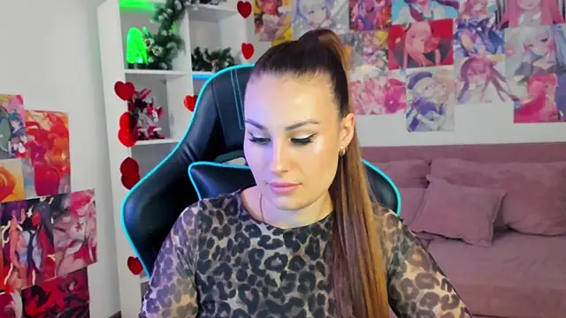 NoraFoxes online show from 17, 12, 2025