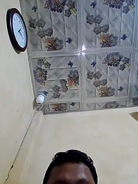 Snapshot of SHARIF12123 chatting on 22, 12, 2025 SHARIF12123 online show from 22, 12, 2025