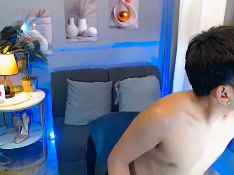 dylan hardfucker online show from 10, 4, 2026