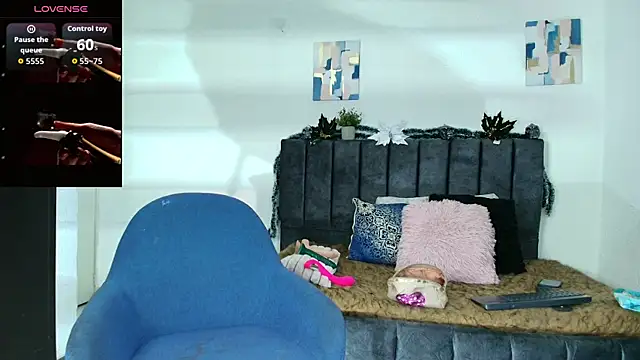 Laura hotmilf online show from 16, 12, 2025