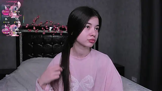 LisaColee online show from 11, 3, 2026