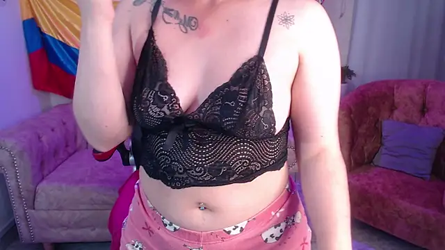 Snapshot of amanda_rousee chatting on 14, 7, 2026 amanda rousee online show from 14, 7, 2026