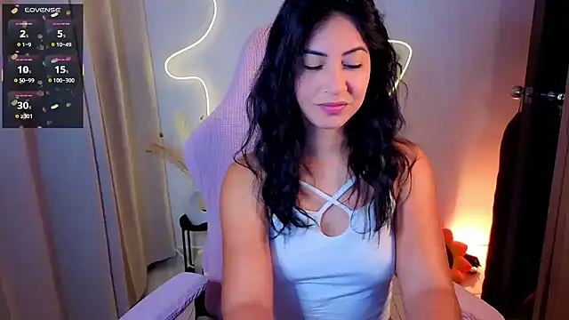 Snapshot of chloebum_ chatting on 3, 2, 2026 chloebum online show from 3, 2, 2026