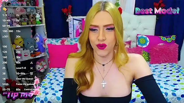 Snapshot of golden_girl01 chatting on 27, 6, 2026 golden girl01 online show from 27, 6, 2026