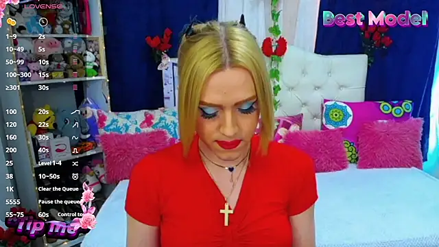 Snapshot of golden_girl01 chatting on 18, 6, 2026 golden girl01 online show from 18, 6, 2026