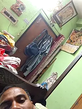 Mr-Mrs-couple online show from 1, 2, 2026