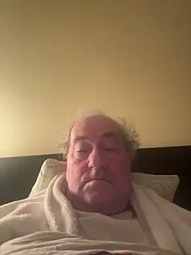 csikar online show from 4, 2, 2026