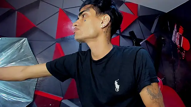 Hot Boys Without Limits online show from 20, 12, 2025