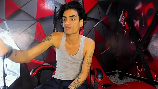 Hot Boys Without Limits online show from 7, 1, 2026