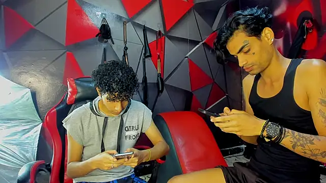 Hot Boys Without Limits online show from 11, 1, 2026