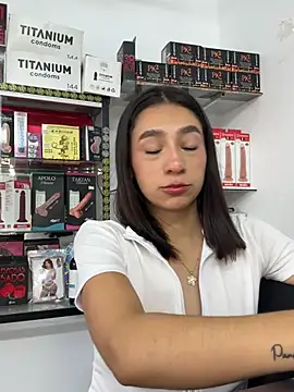 lunaluxury22 online show from 9, 3, 2026