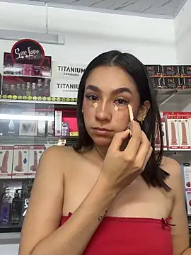 lunaluxury22 online show from 13, 4, 2026