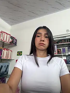 lunaluxury22 online show from 26, 6, 2026