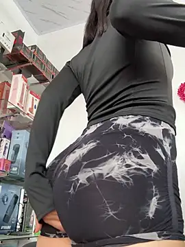 lunaluxury22 online show from 15, 4, 2026