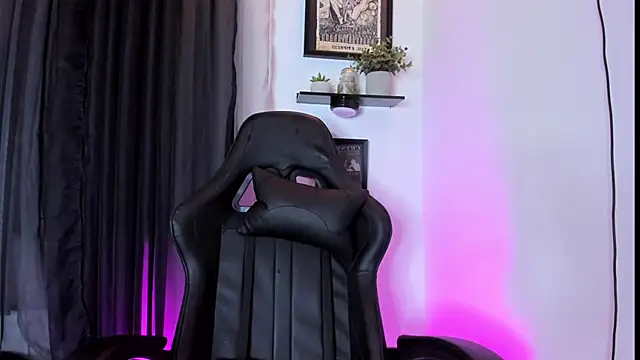 Snapshot of kota_cullenn chatting on 5, 1, 2026 kota cullenn online show from 5, 1, 2026