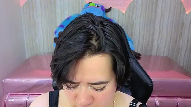 Snapshot of samythomas_t chatting on 11, 2, 2026 samythomas t online show from 11, 2, 2026