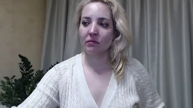 Snapshot of sweetpussy13 chatting on 20, 3, 2025 sweetpussy13 online show from 20, 3, 2025