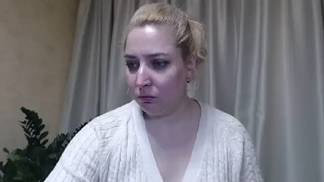 Snapshot of sweetpussy13 chatting on 13, 3, 2025 sweetpussy13 online show from 13, 3, 2025