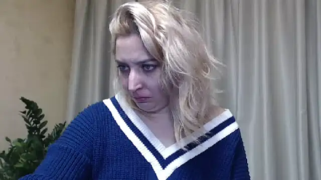 Snapshot of sweetpussy13 chatting on 27, 2, 2025 sweetpussy13 online show from 27, 2, 2025