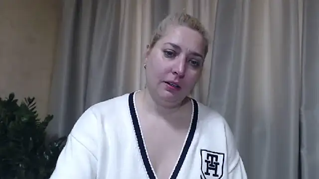 sweetpussy13 online show from 24, 4, 2026