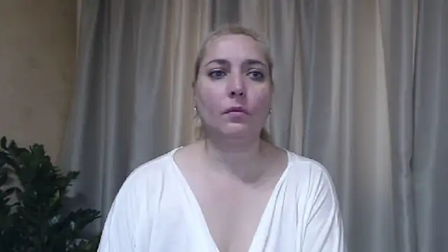 Snapshot of sweetpussy13 chatting on 10, 6, 2026 sweetpussy13 online show from 10, 6, 2026