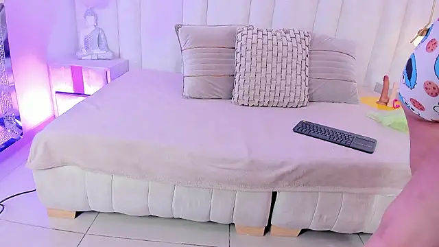 im ariana  online show from 22, 2, 2026