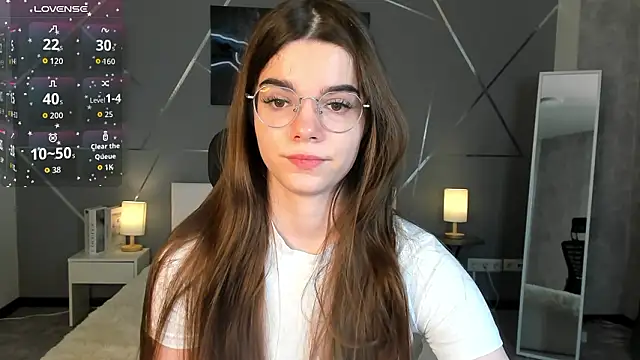 miss  evelyne online show from 4, 2, 2026