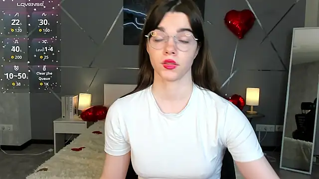 miss  evelyne online show from 16, 2, 2026