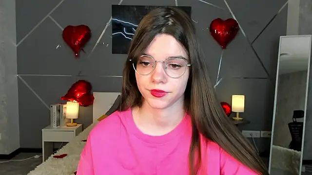 miss  evelyne online show from 13, 2, 2026