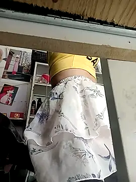 SARA6926969 online show from 20, 12, 2025