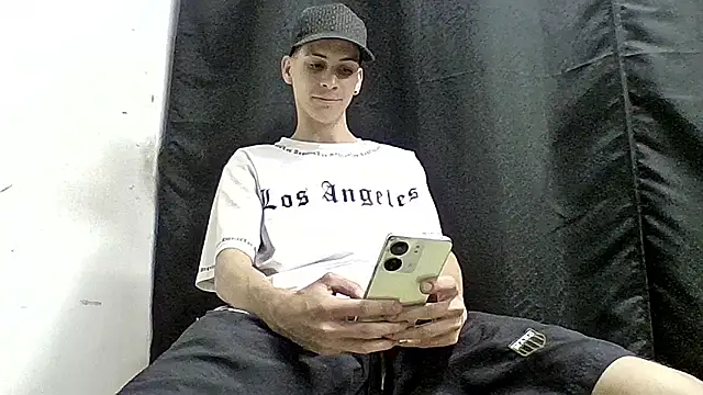 sam hotttt  online show from 8, 1, 2026