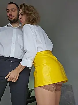 Snapshot of Lovebackground chatting on 26, 11, 2025 Lovebackground online show from 26, 11, 2025