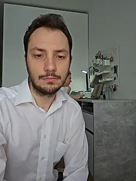 Lovebackground online show from 22, 2, 2026