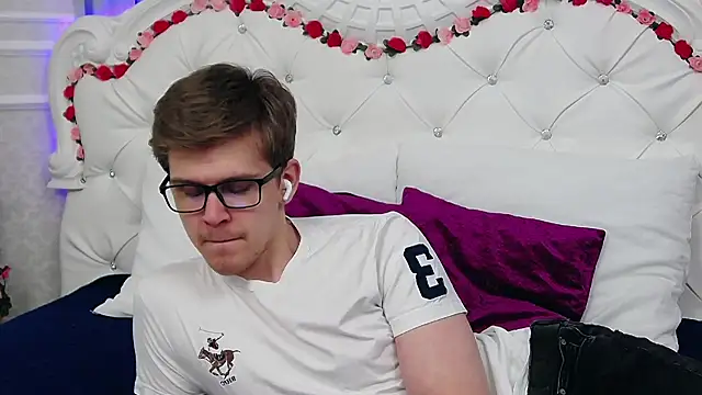 NickJohnas online show from 12, 4, 2026