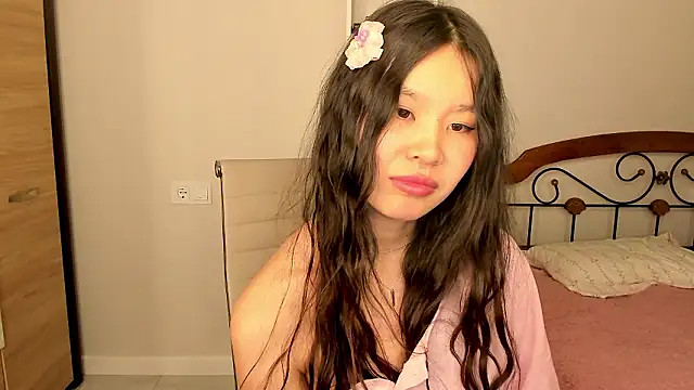 Snapshot of amiya_cute chatting on 1, 3, 2026 amiya cute online show from 1, 3, 2026