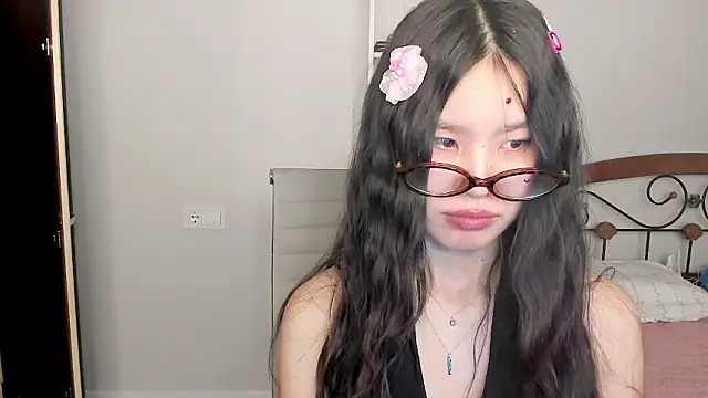 Snapshot of amiya_cute chatting on 28, 2, 2026 amiya cute online show from 28, 2, 2026