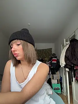 SilkyMira online show from 12, 1, 2026